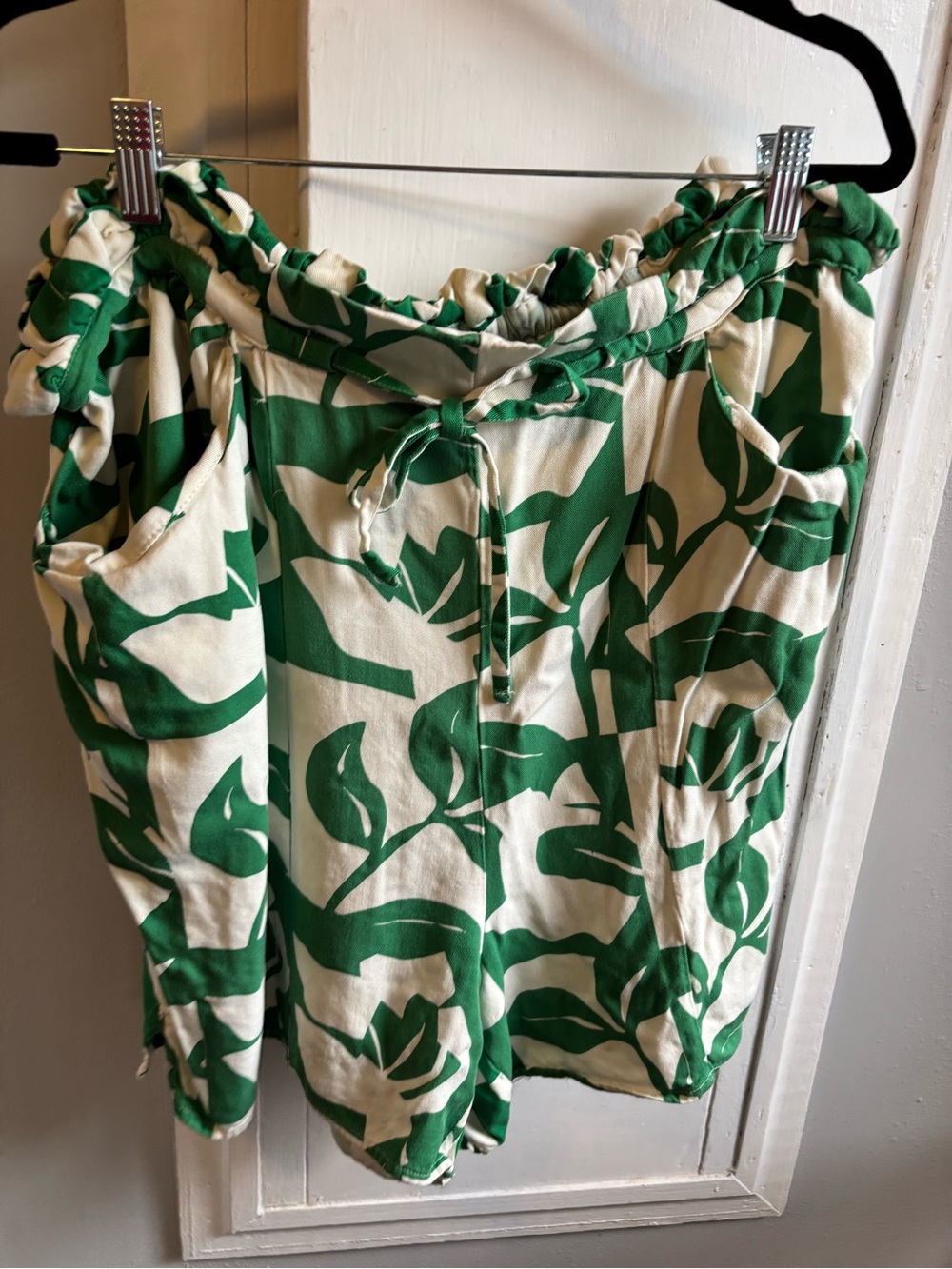 Eloquii Green and Cream Botanical High-Waist Shorts